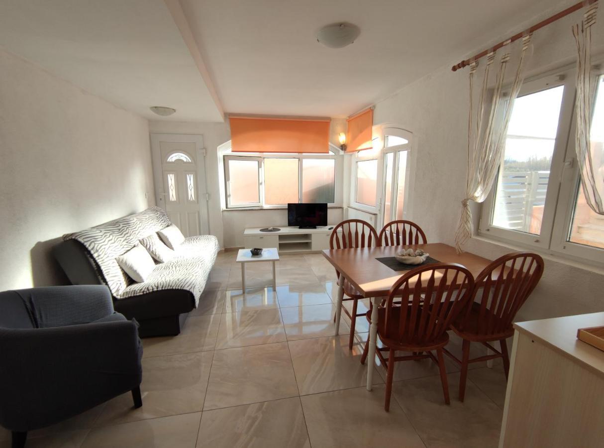 Apartments Beba بريفلاكا الغرفة الصورة